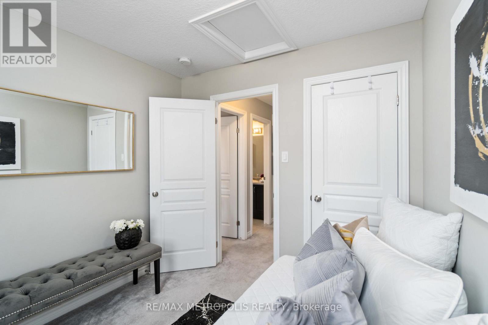 85 MAYLAND TR