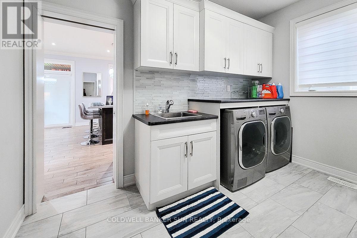 32 KINGSPOINT CIRC