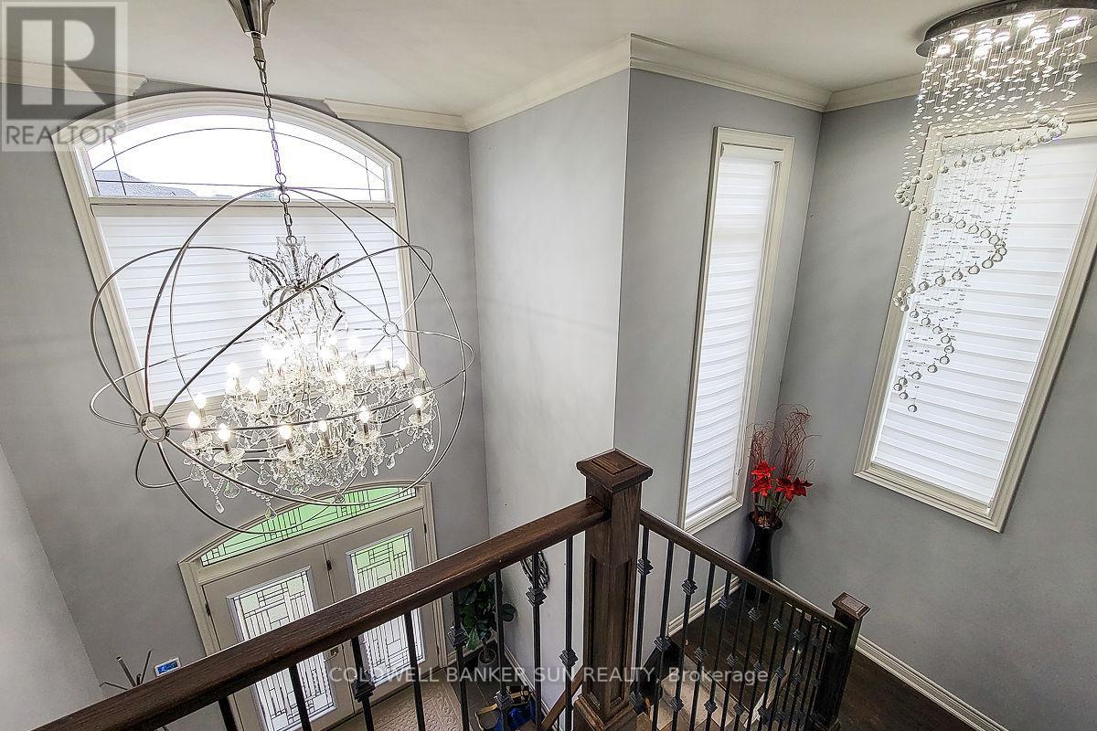 32 KINGSPOINT CIRC