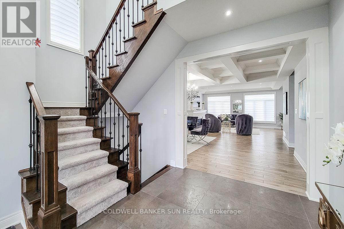 32 KINGSPOINT CIRC