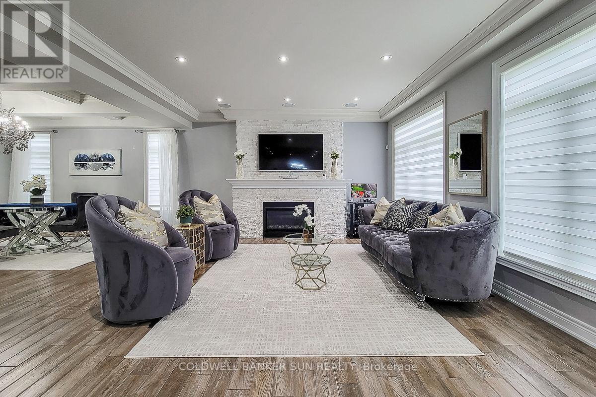 32 KINGSPOINT CIRC