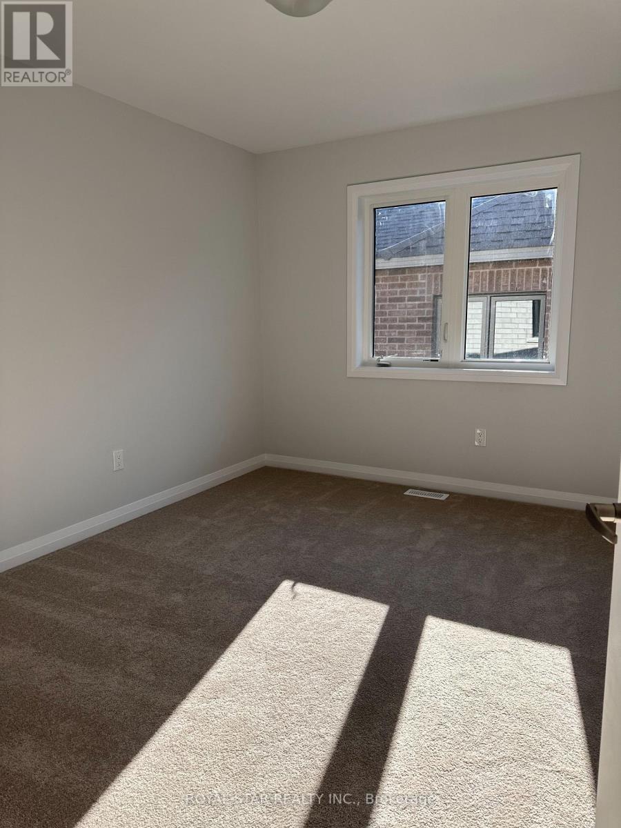 738 SOBESKI AVE