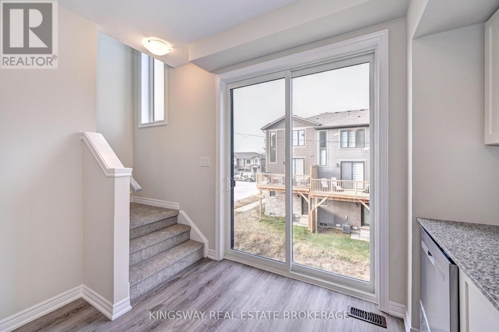 #2 -10 BIRMINGHAM DR, #2