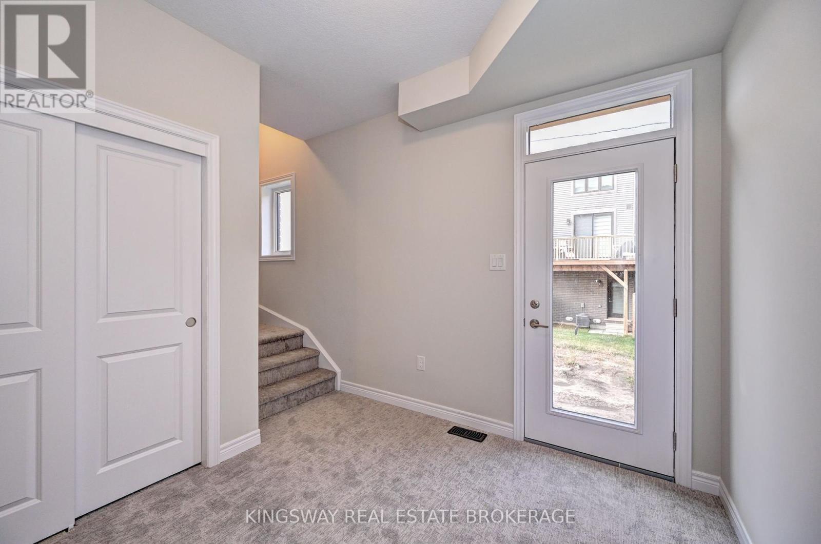 #2 -10 BIRMINGHAM DR, #2