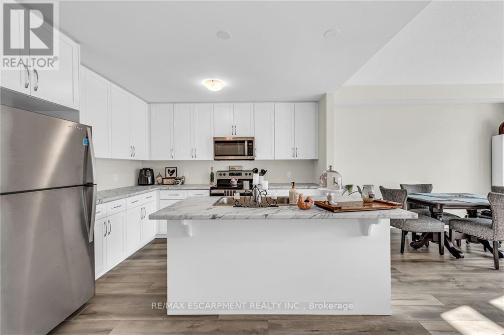 #21 -27 RACHEL DR, #21