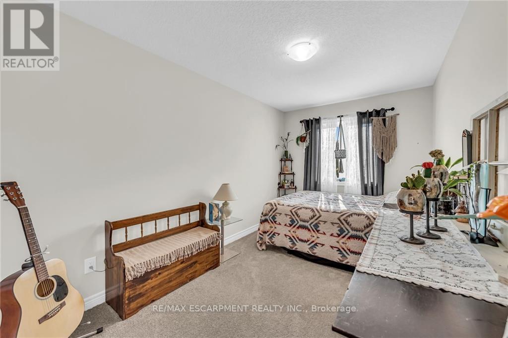 #21 -27 RACHEL DR, #21