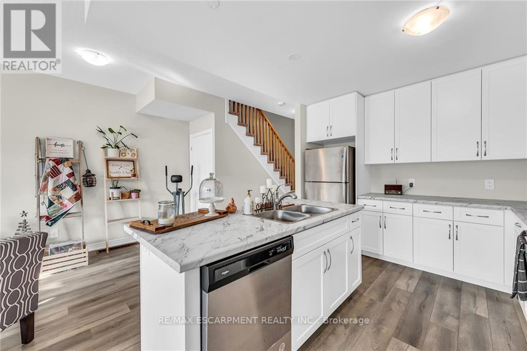 #21 -27 RACHEL DR, #21
