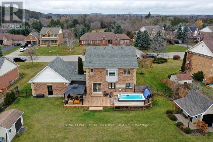 7 MCCULLOGH DR