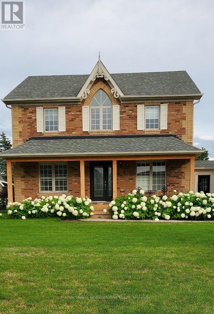 7 MCCULLOGH DR