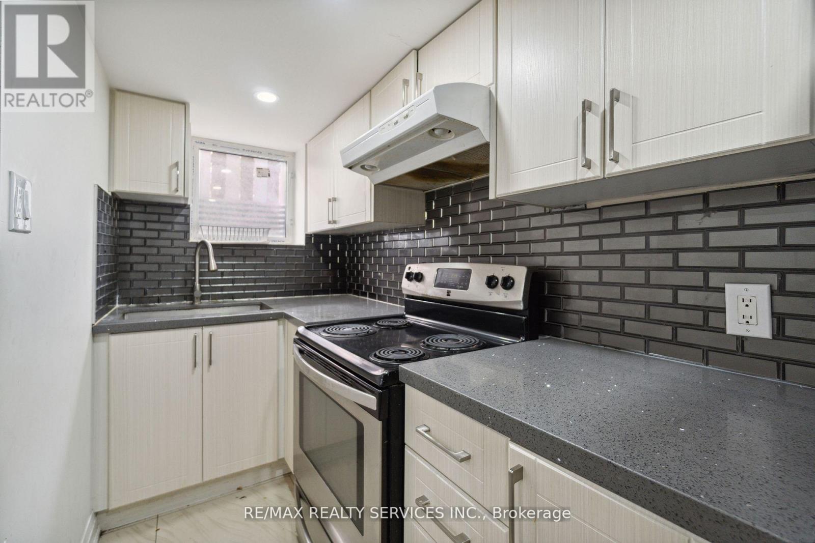 952 CONCESSION RD