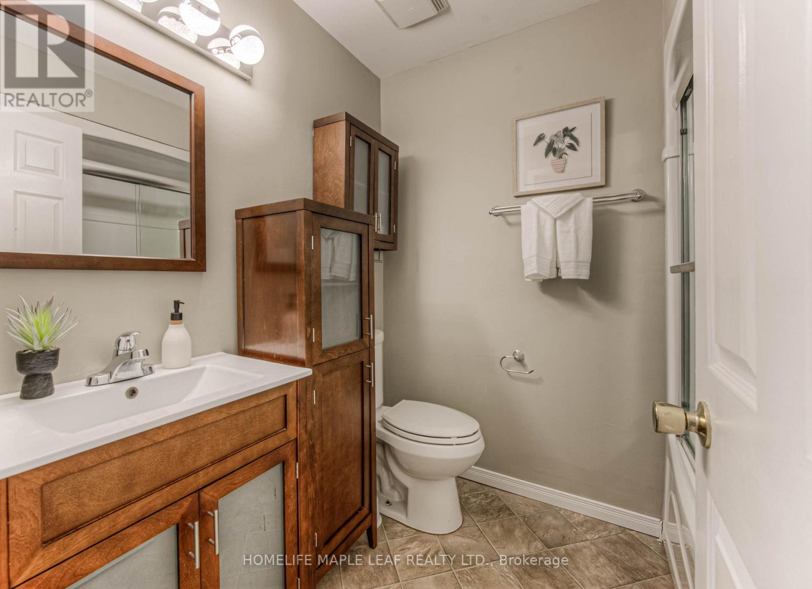 #A -391 CHURCHILL CRT, #A