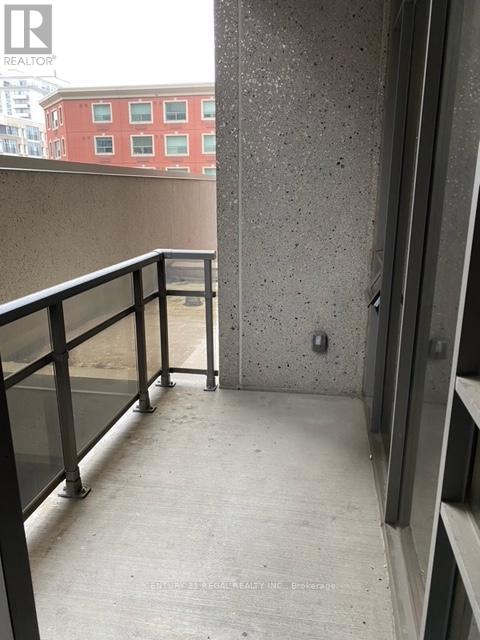 #415 -150 MAIN ST W, #415