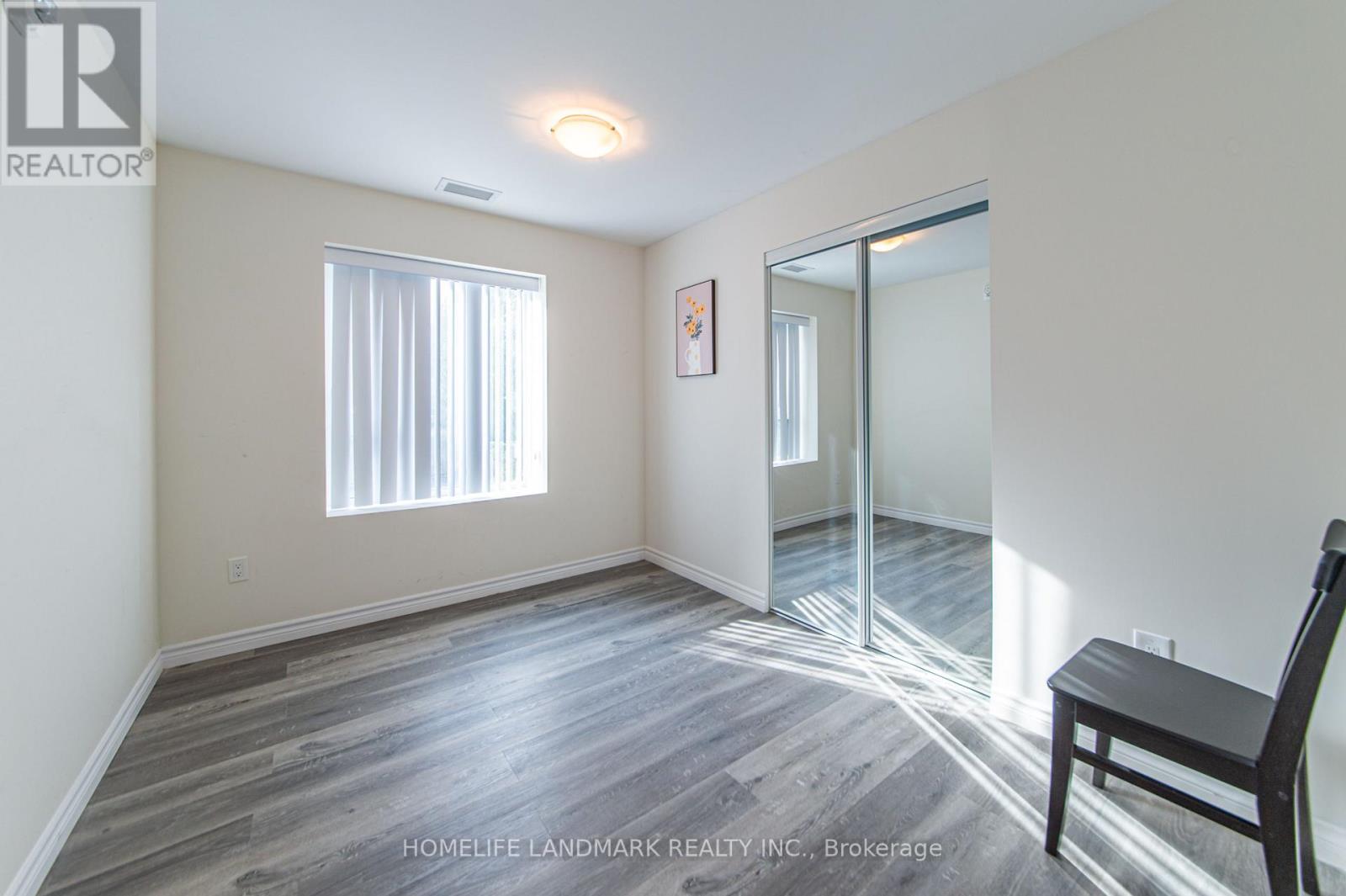#101 -246 LESTER ST, #101