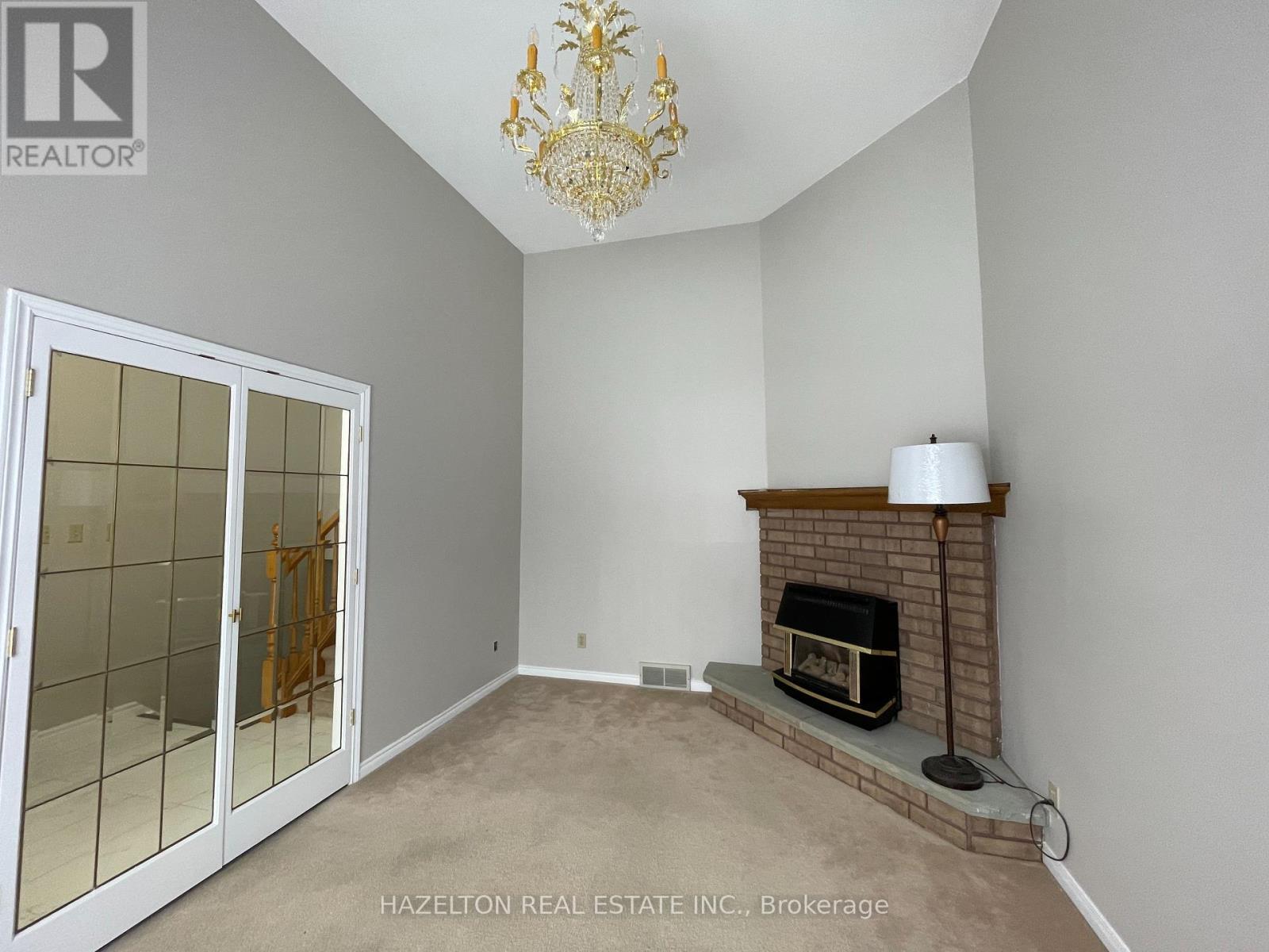 387 MCNAY PL