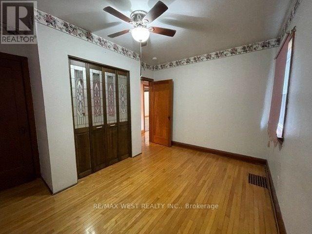 233 GUELPH AVE