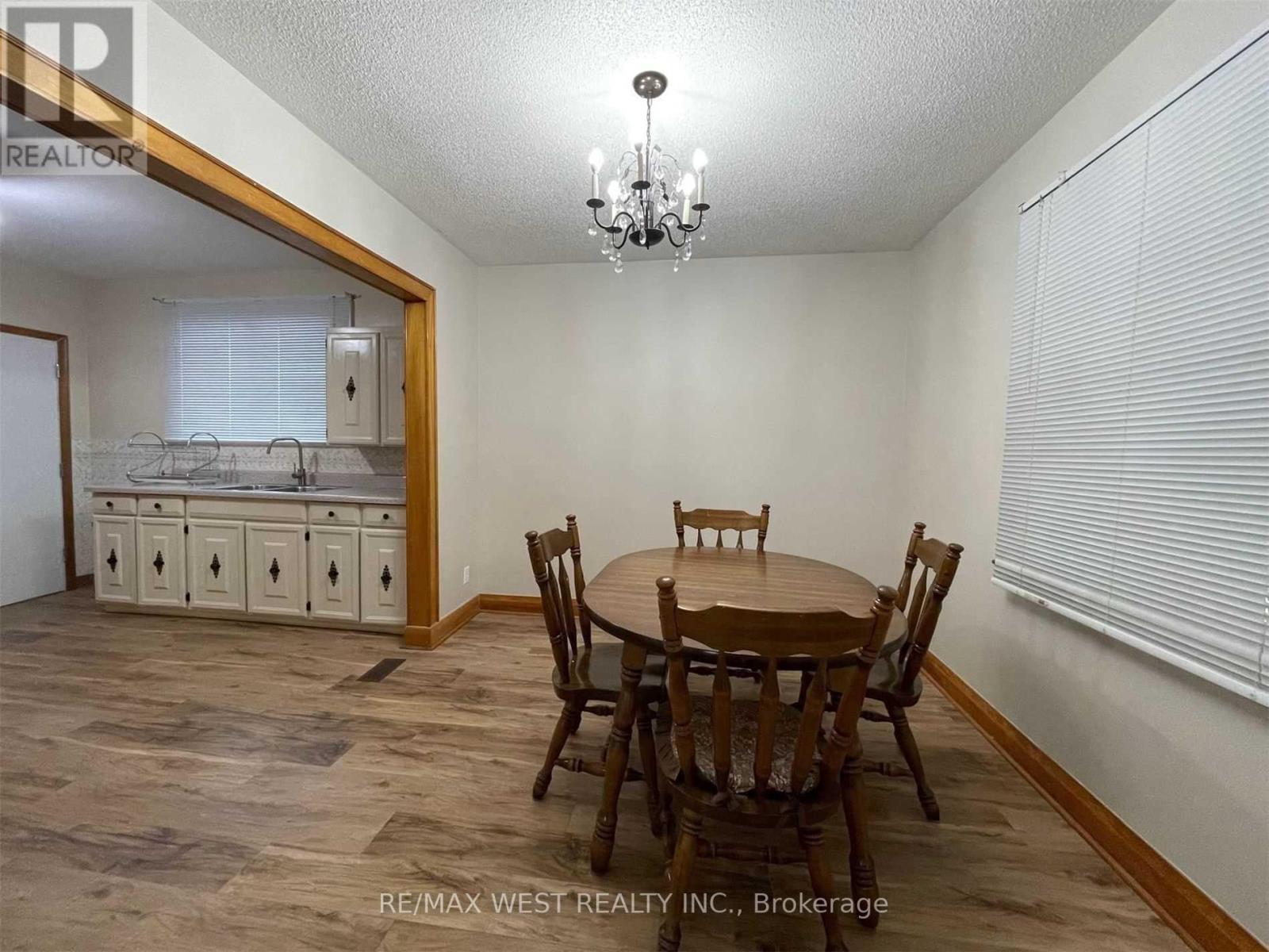 233 GUELPH AVE