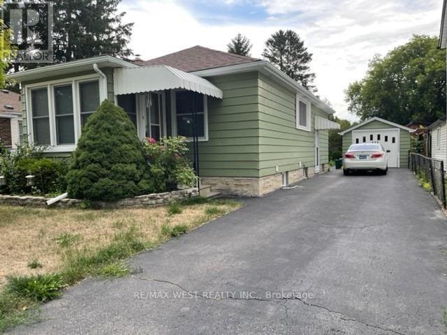 233 GUELPH AVE