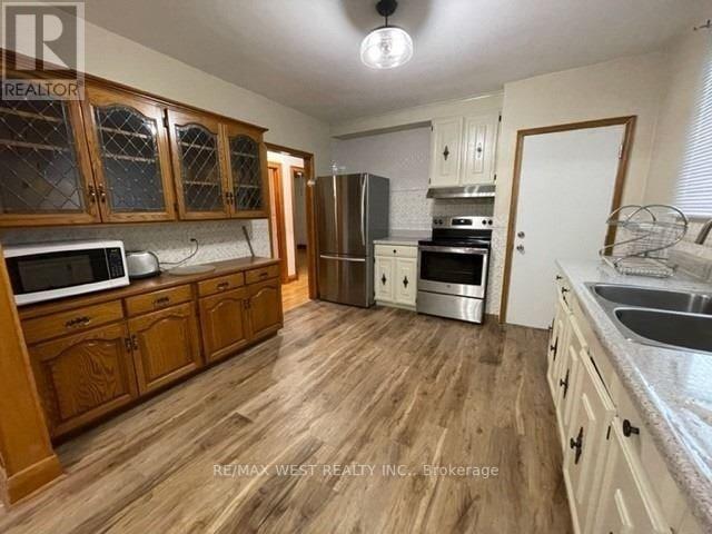 233 GUELPH AVE