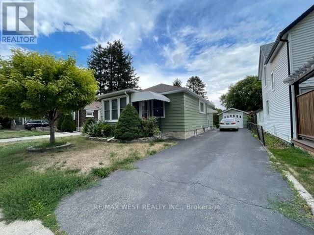 233 GUELPH AVE
