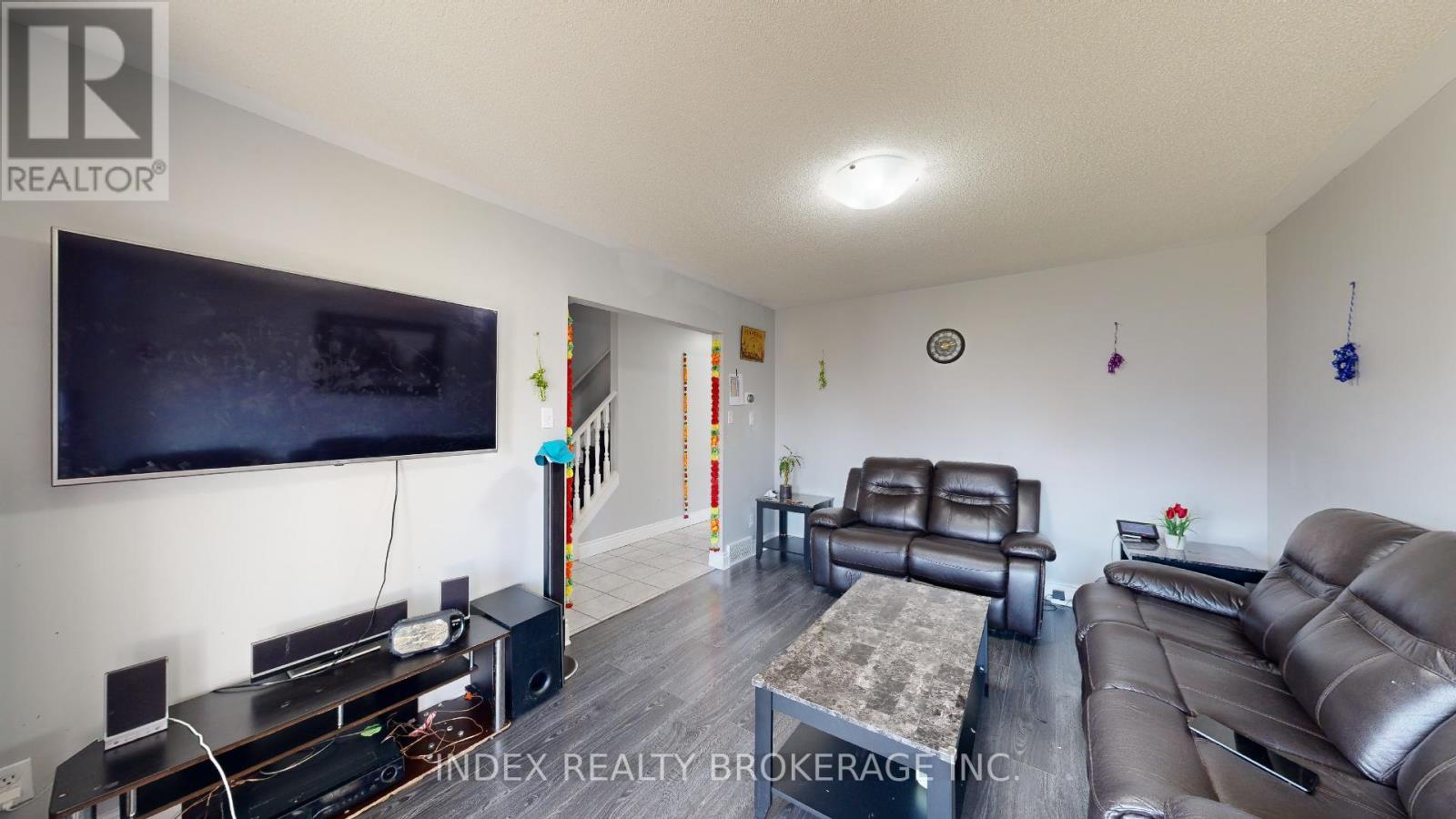 2 MCMANUS PL