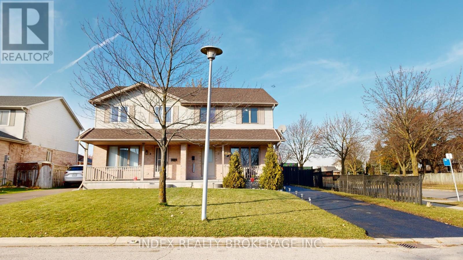 2 MCMANUS PL