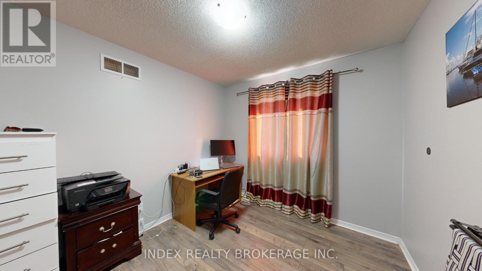 2 MCMANUS PL