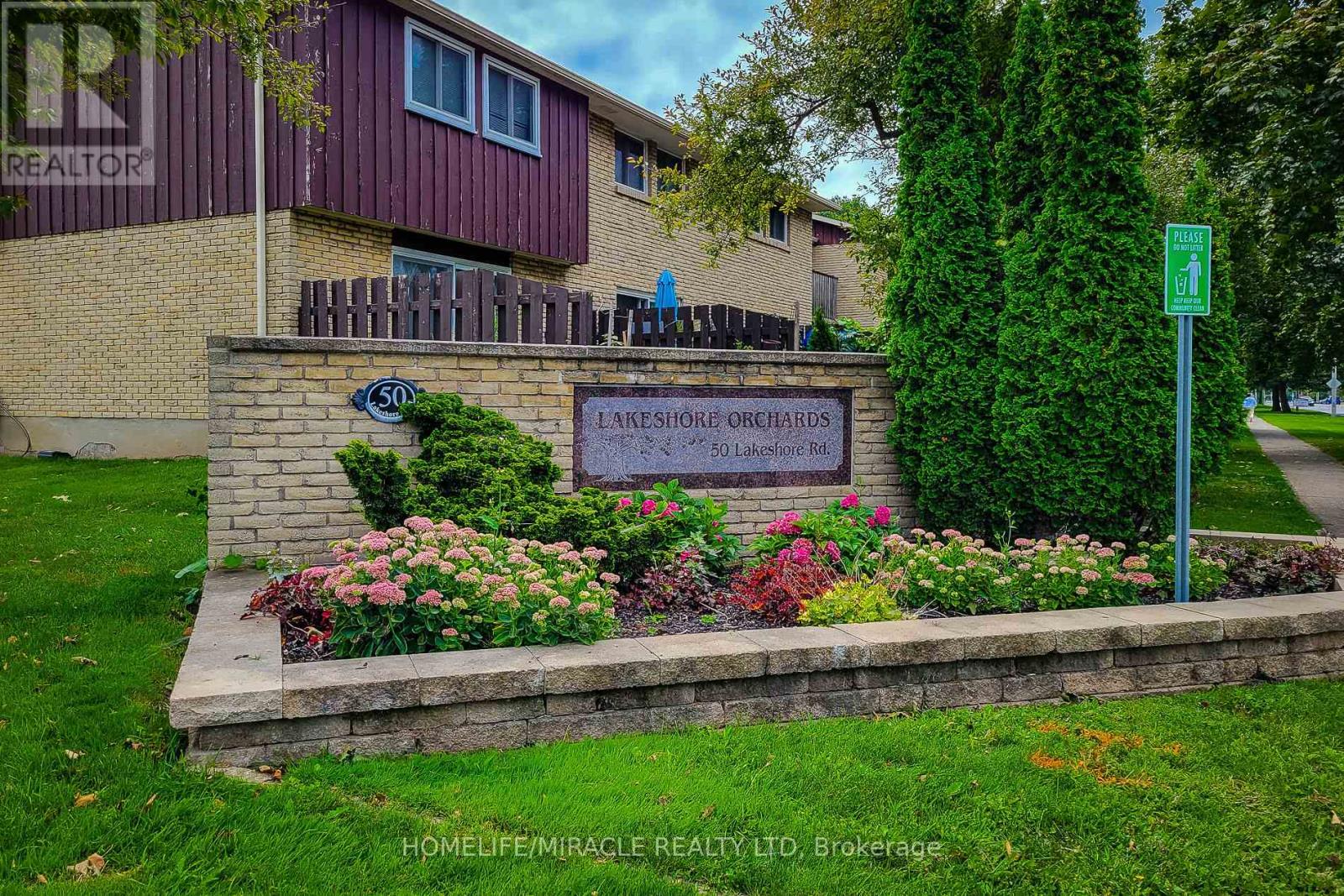 #46 -50 LAKESHORE RD, #46