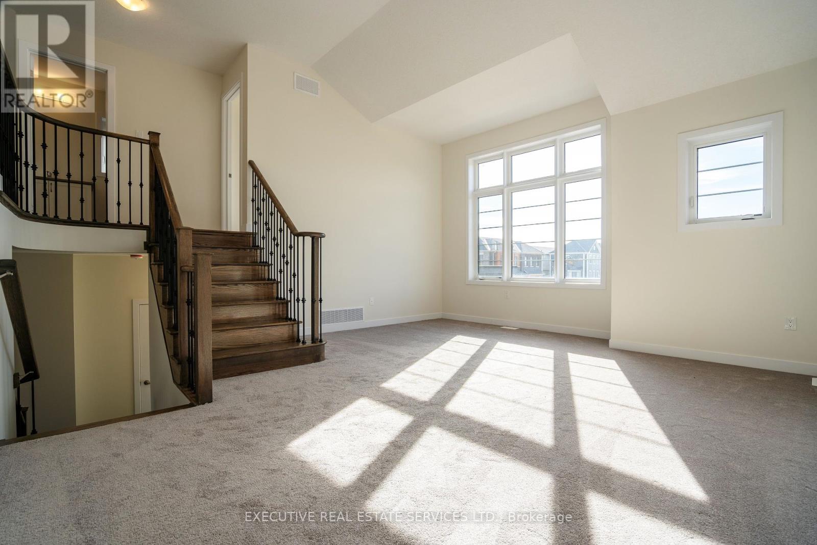 206 WILMOT RD