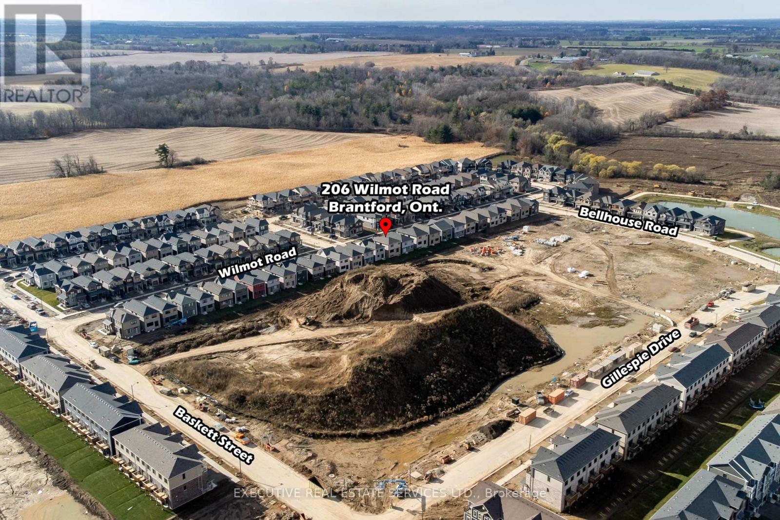 206 WILMOT RD