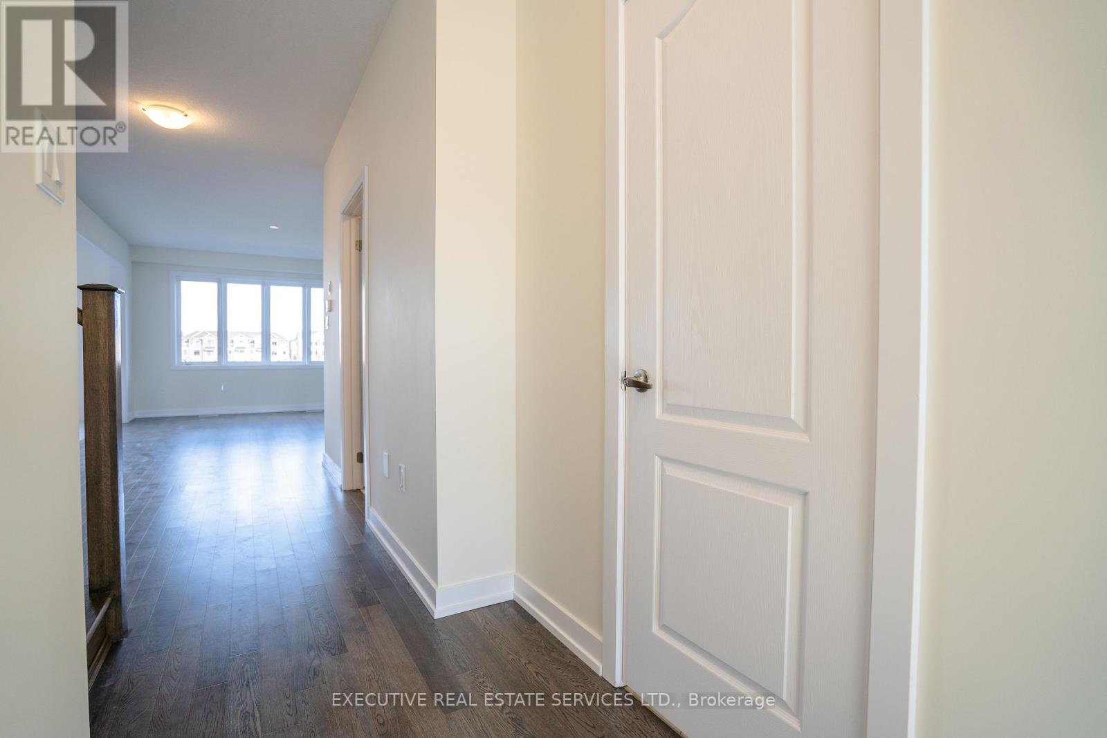 206 WILMOT RD