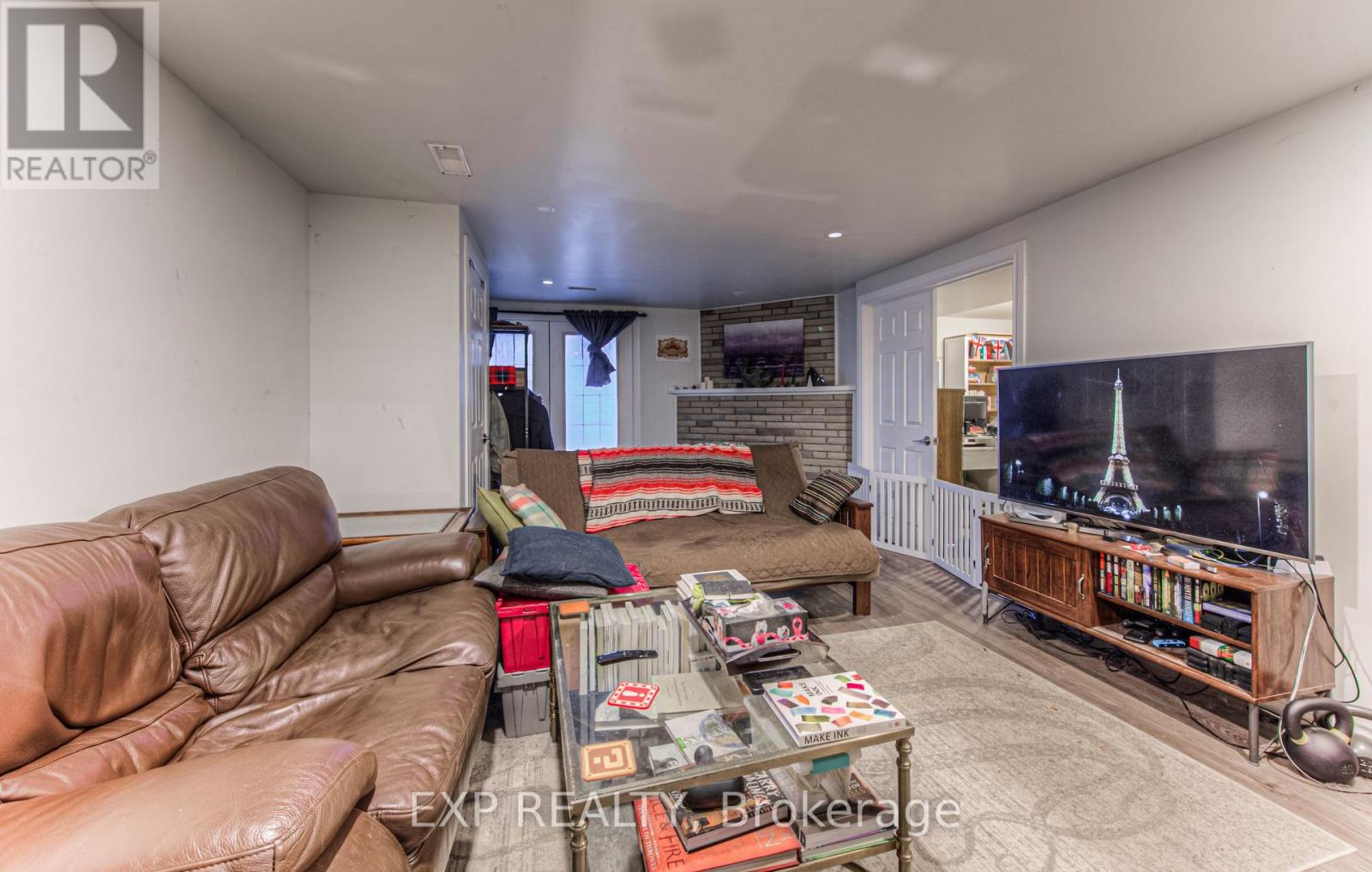 116 KENNETH AVE