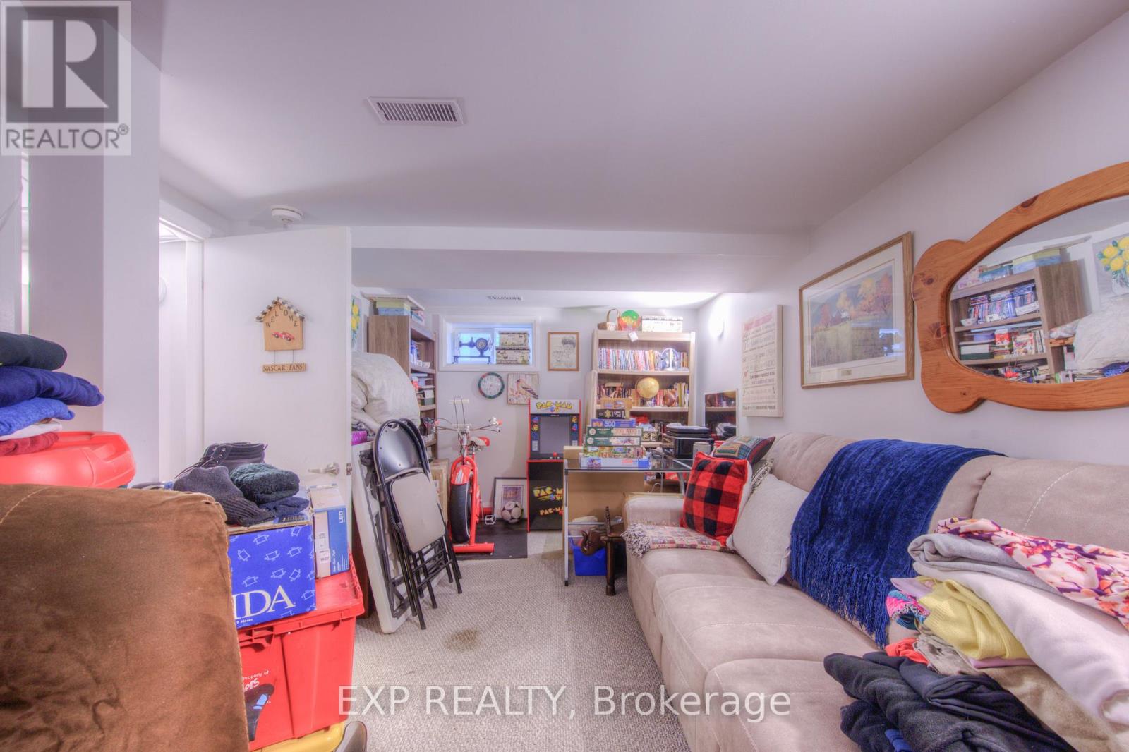 536 STIRLING AVE S