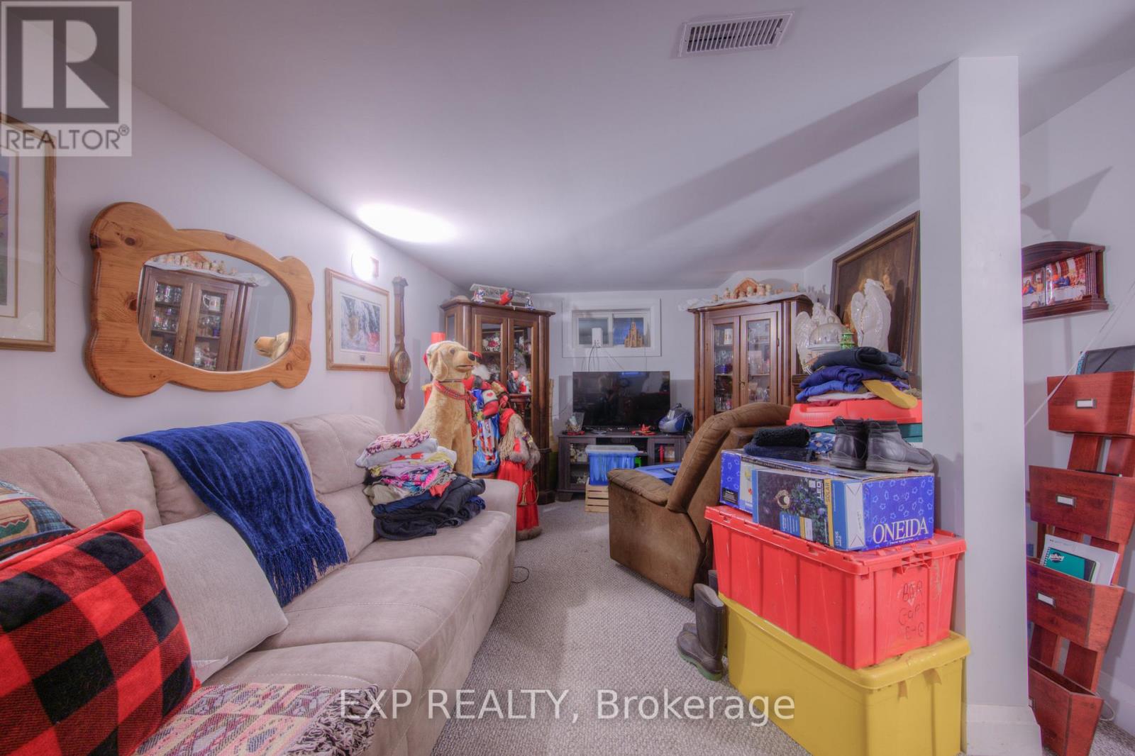 536 STIRLING AVE S