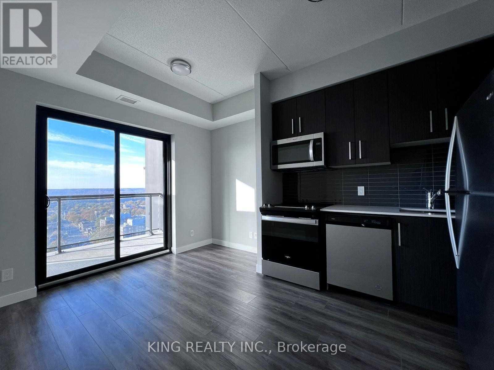 #1904 -15 QUEEN ST S, #1904