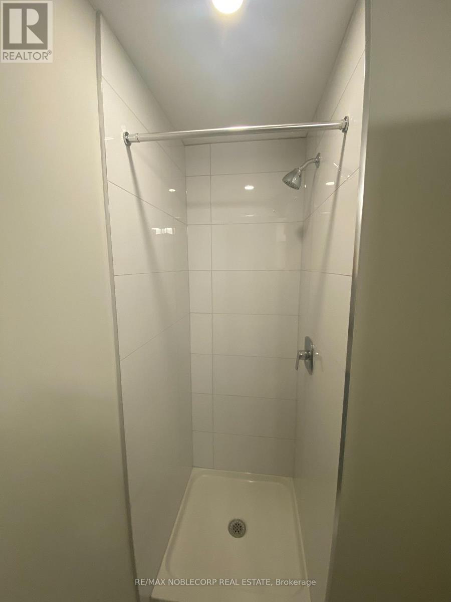 #1803 -15 QUEEN ST S, #1803