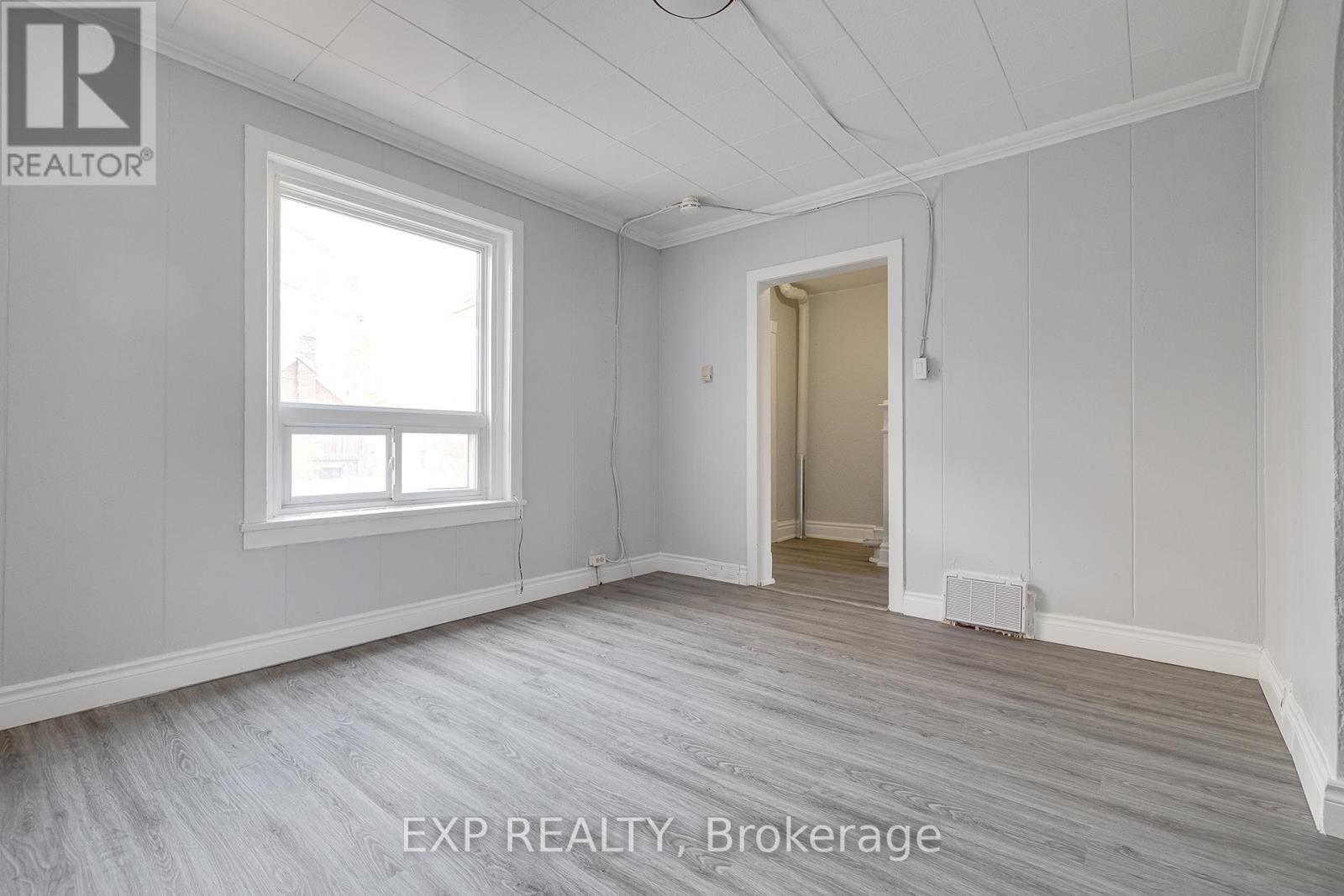 #B -61 EBY ST, #B