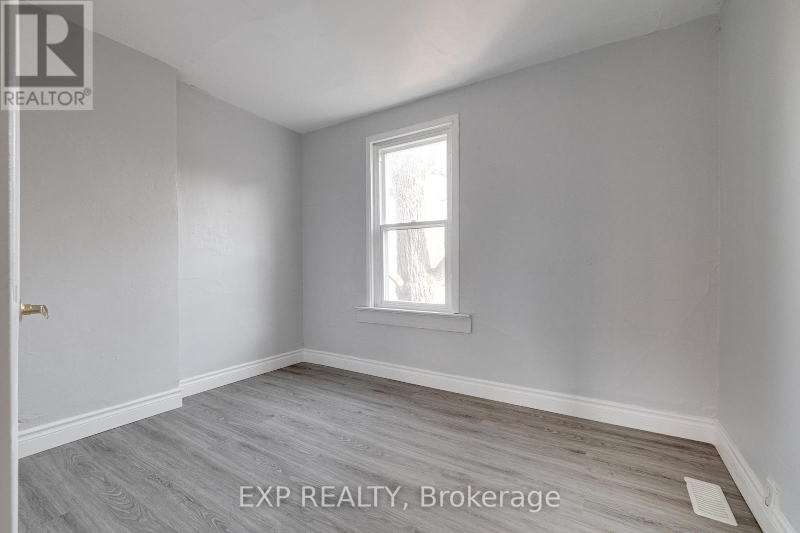 #B -61 EBY ST, #B
