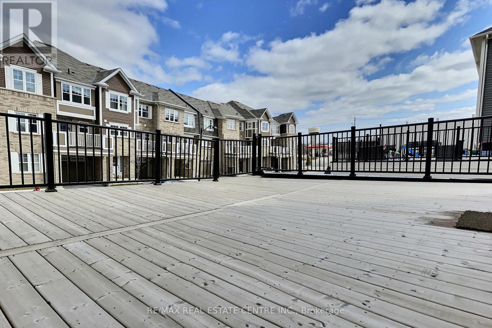 #5 -22 SPRING CREEK DR, #5
