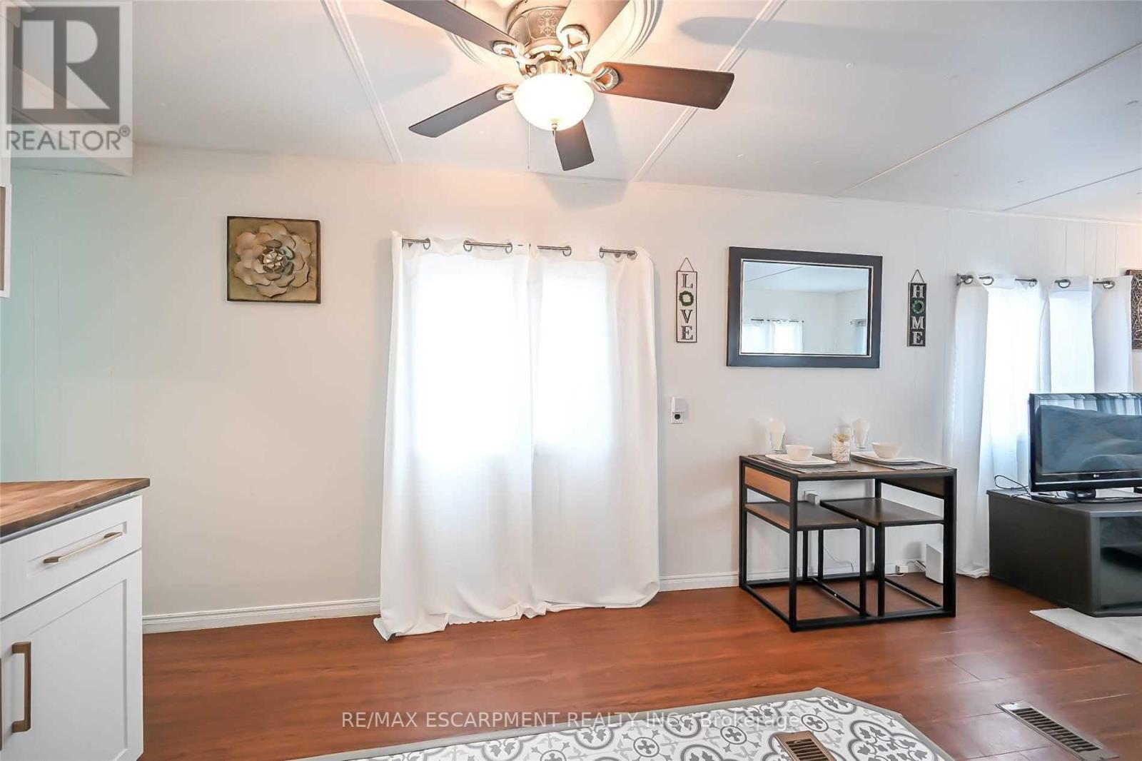 #84 -2189 DUNDAS ST, #84