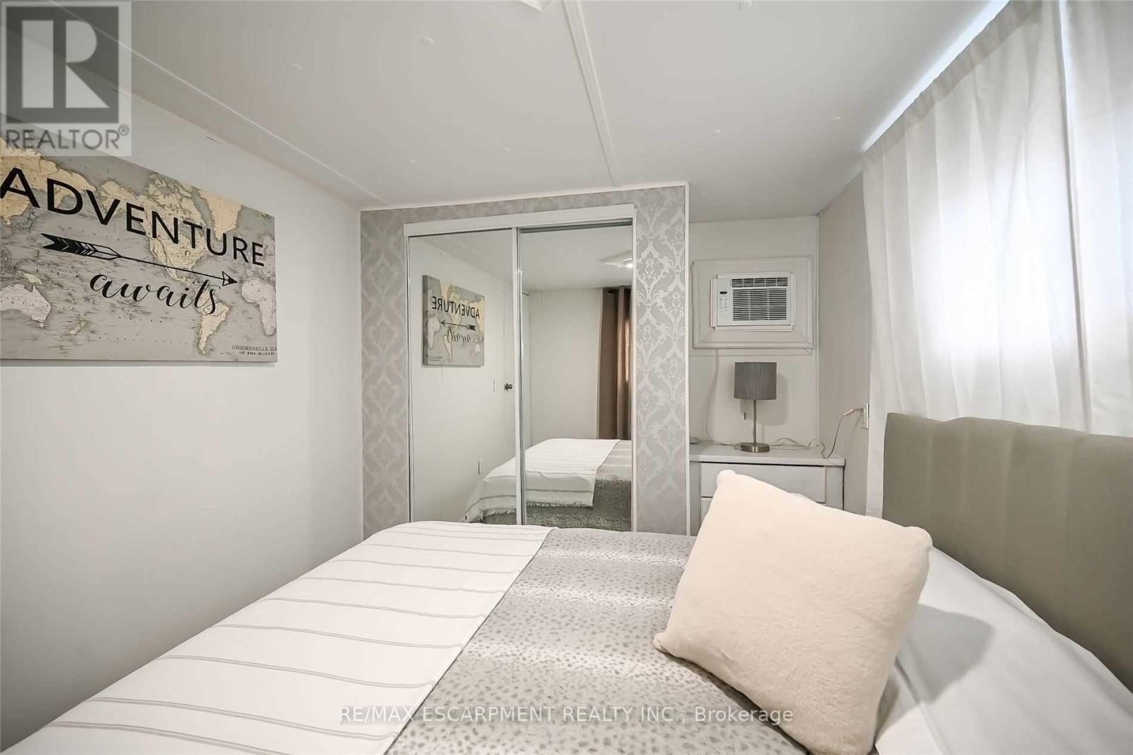 #84 -2189 DUNDAS ST, #84