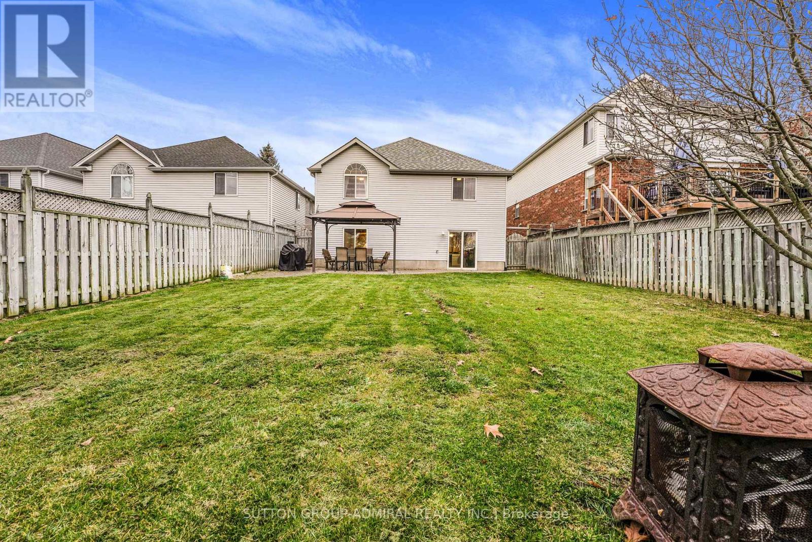 56 SWEENEY CRES
