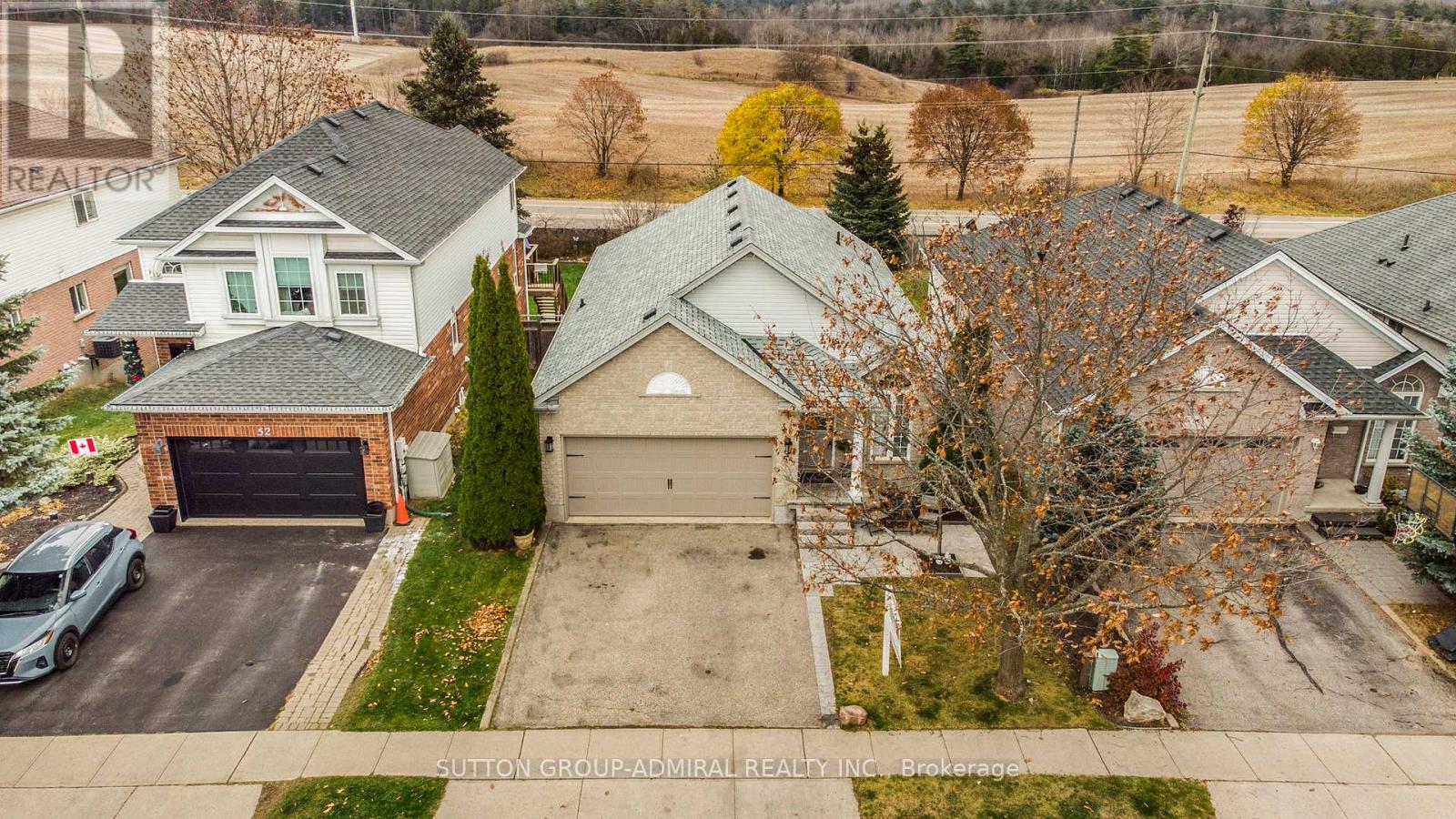 56 SWEENEY CRES