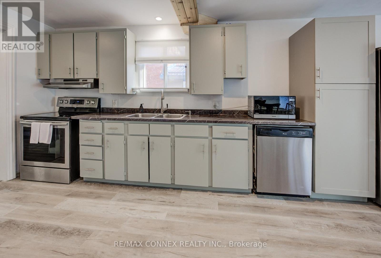 162 CARDIGAN ST