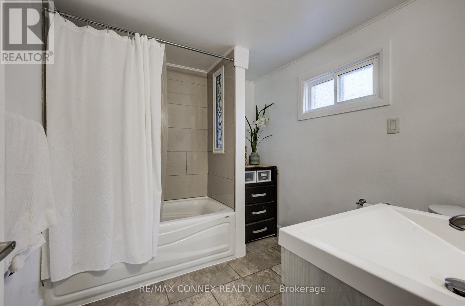 162 CARDIGAN ST