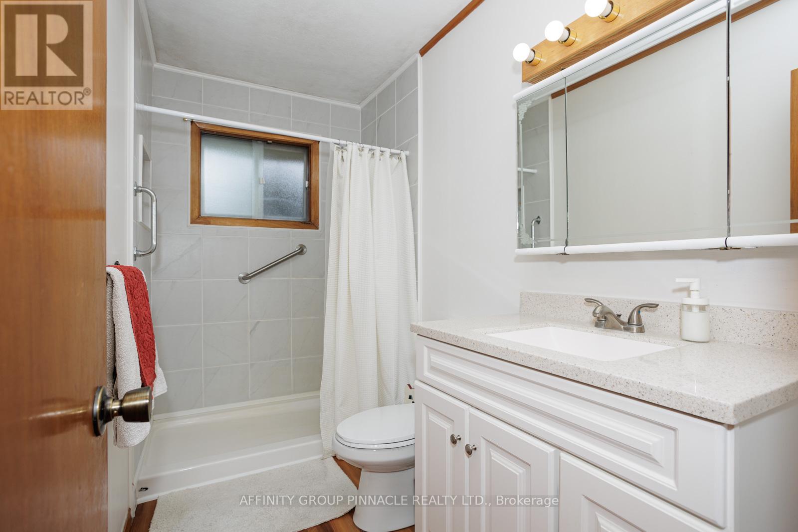 176 SNUG HARBOUR RD