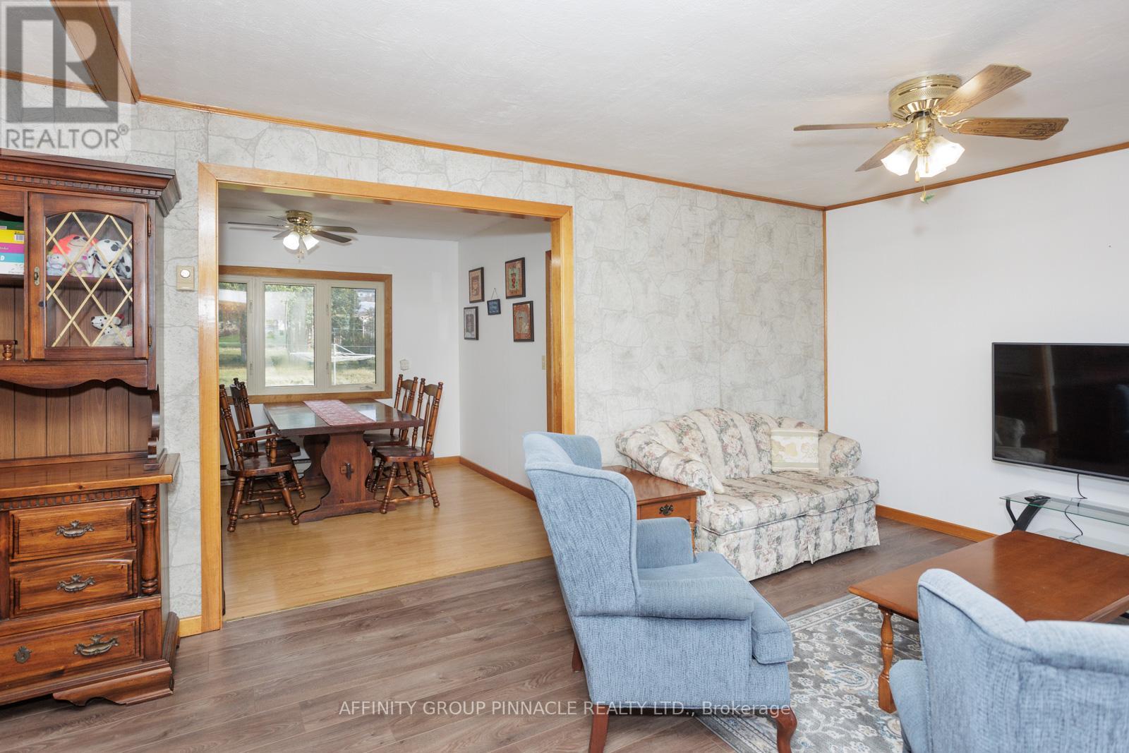 176 SNUG HARBOUR RD