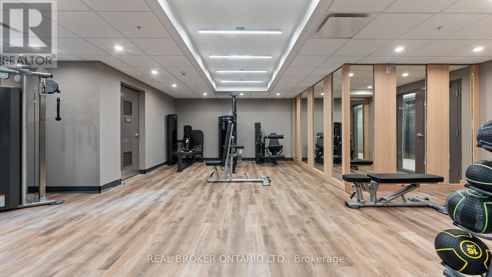 #602 -34 NORMAN ST, #602