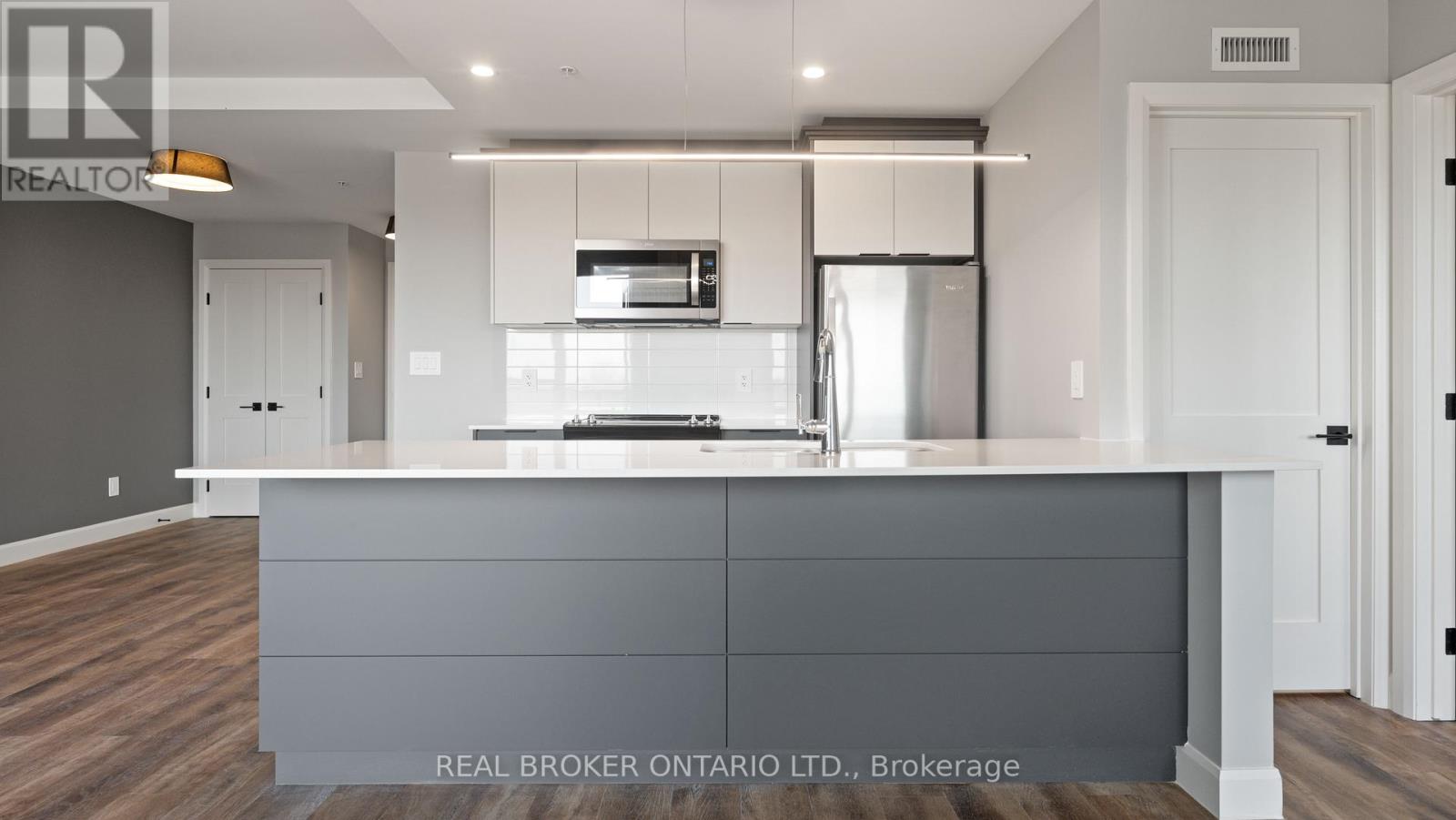 #602 -34 NORMAN ST, #602