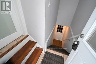 #LOWER -24 LOMA DR, #Lower