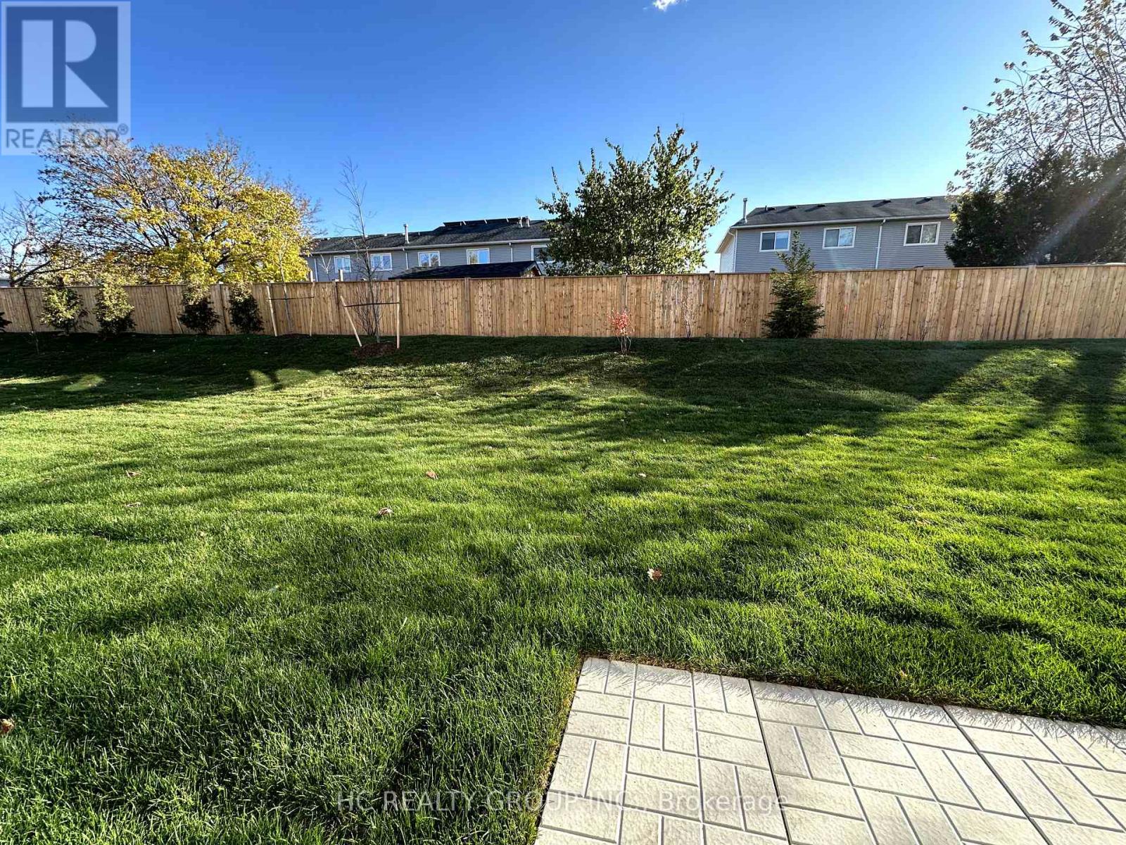 152 LUMB DR